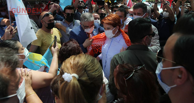 İYİ Parti Genel Başkanı Meral Akşener, Milas’ta esnafları ziyaret etti
