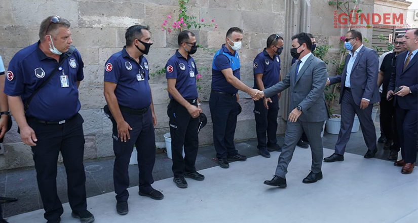 Başkan Aras, personeli ile bayramlaştı