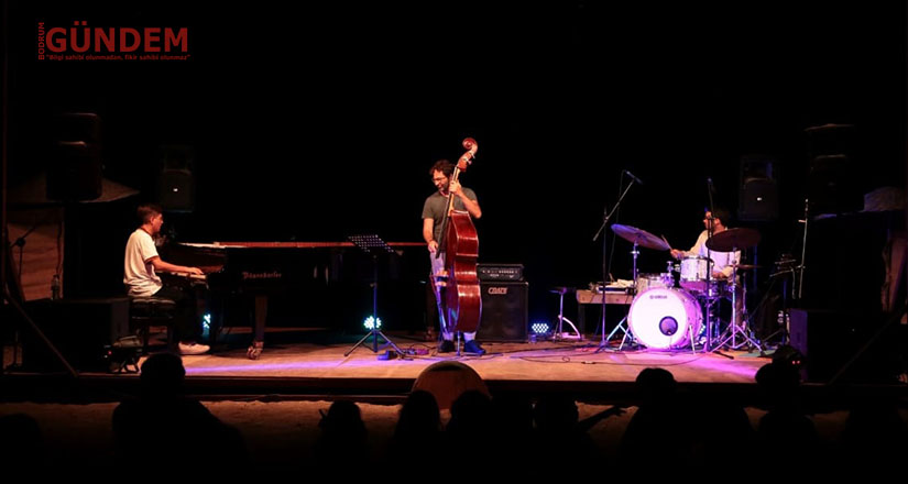 Hakan Başar Trio, Gümüşlük’te Caz severlerle buluştu