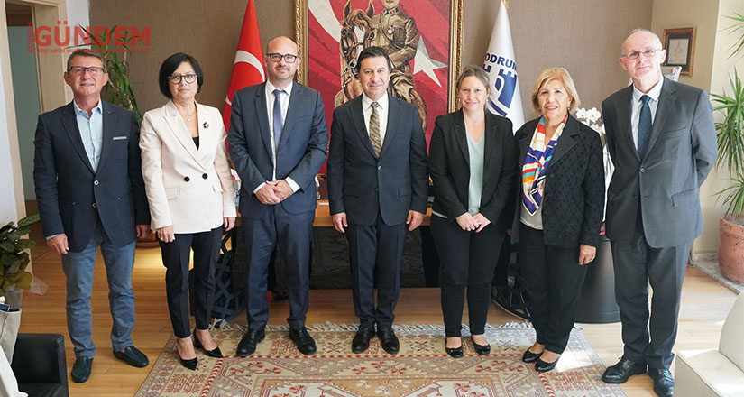 Fransa Istanbul Başkonsolosu Olivier Gauvin Başkan Ahmet Aras’ı ziyaret etti 