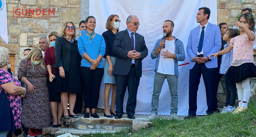 Kavakdibi Demokrasi Evi ve Sınırsızlık Meydanı açılısında barış güvercinleri uçuruldu
