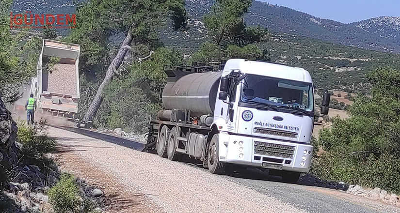 Meke Çiftlik yolunda asfaltlama yapıldı