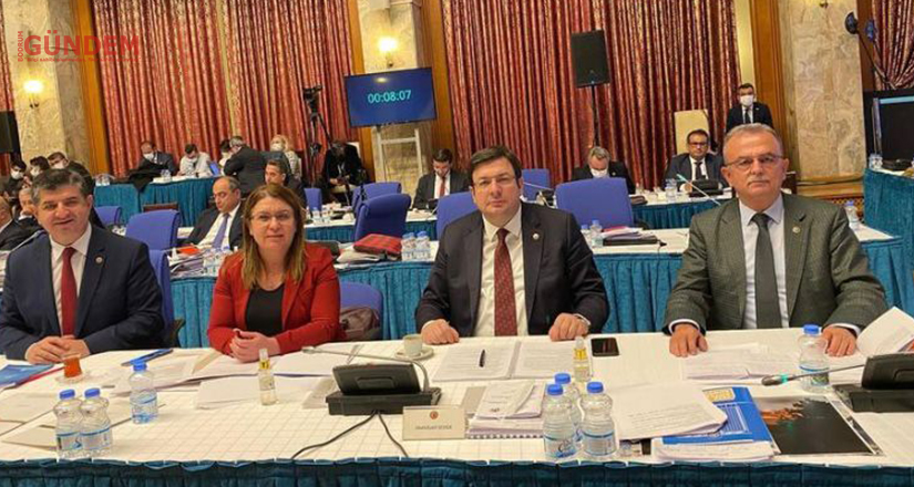 Üstünlerin hukukunu korumak için değil, hukukun üstünlüğünü korumak için görevdesiniz