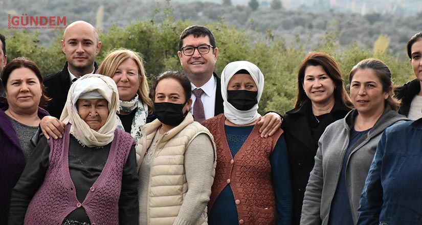 Yatağan’da tarla gününde üreticilerin tatlı patatese ilgisi yoğun oldu