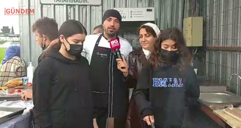 eTwinning programı kapsamında statta köfte yapıyorlar