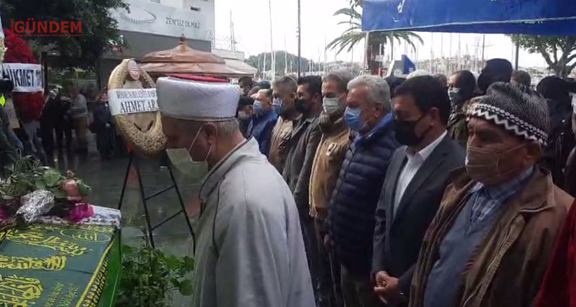 Gülsen Sultan Topanoğlu son yolculuğuna uğurlanıyor CANLI YAYIN