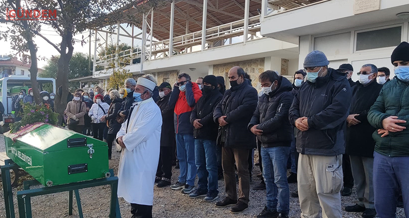 Gazeteci Esmeri Alev Ekebaş son yolculuğuna uğurlandı