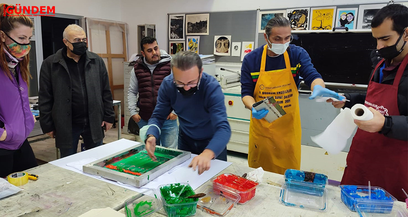Sağlık Vakfı öğrencileri Serigrafi Çalıştayında bir araya geldi