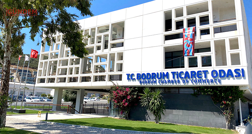 BODTO Binasına Trabzonspor Bayrağı Asıldı