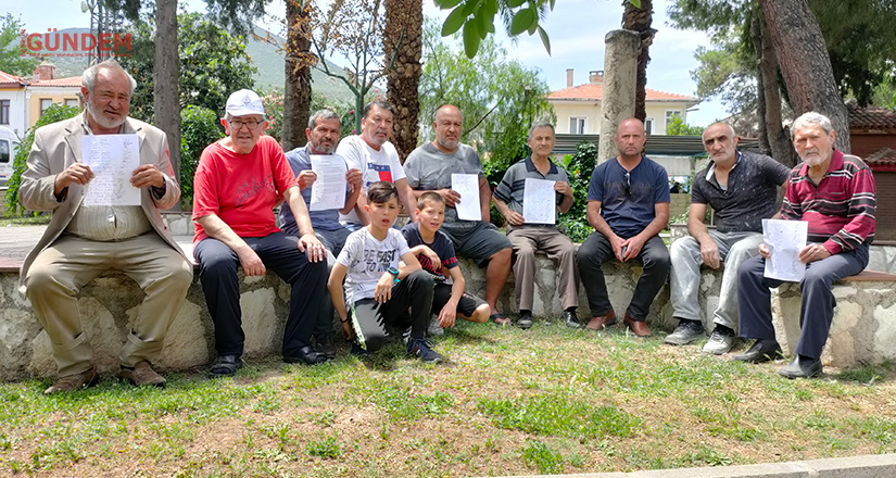 Mahalle Sakinleri, Aplengeç Parkına, Üç Fidan İsminin Verilmesi İçin İmza Topladı