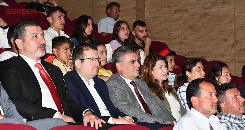 Yatağan Belediyesi tarafından gösterilen Kurtuluş Hattı’nı 5 bin kişi izledi