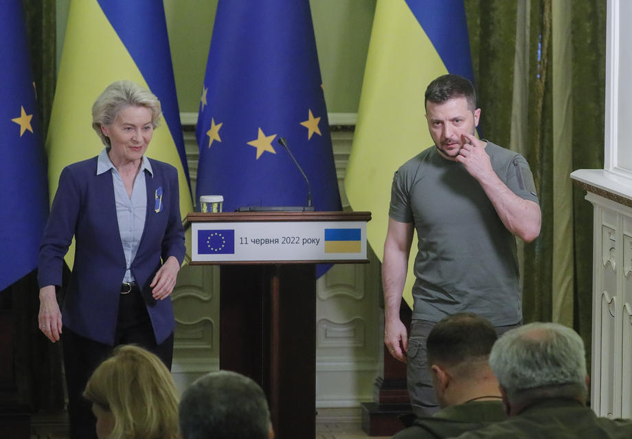 AB Komisyonu Başkanı Leyen: “Ukrayna’nın AB adaylığı sonucu gelecek hafta belirlenecek”