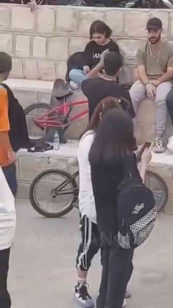 İran’da kaykay etkinliğinde 5 kişi gözaltına alındı