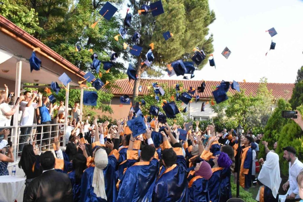Köyceğiz’deki Yüksekokulların mezuniyet töreni yapıldı