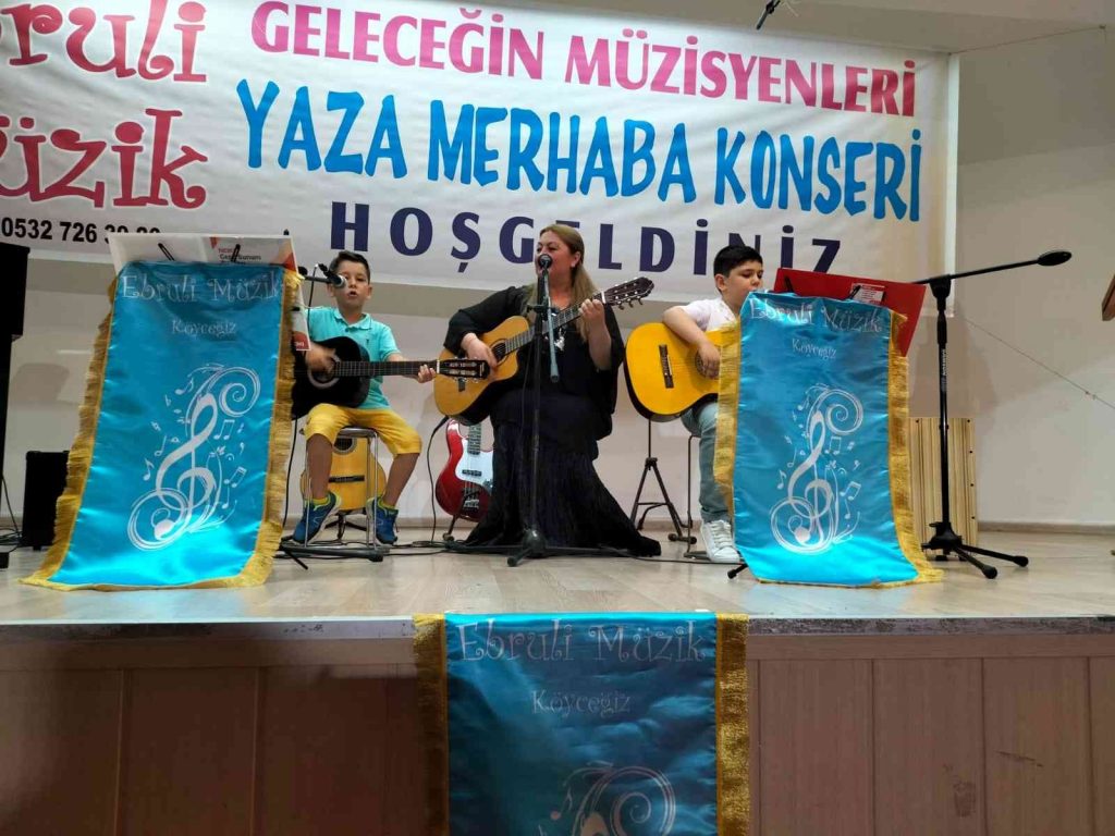 Köyceğiz’in minik müzisyenleri konser verdi