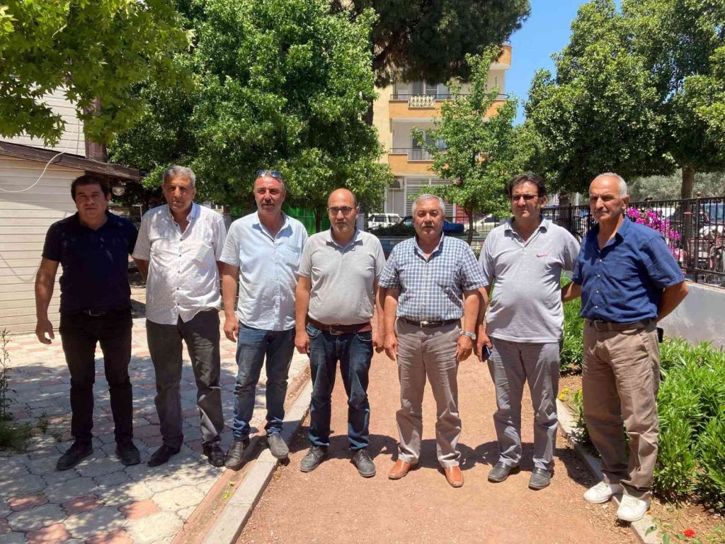 Ortaca’da 8 muhtar derneklerinden ayrıldığını açıkladı