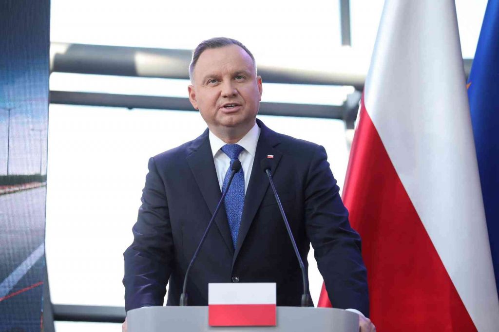 Polonya Cumhurbaşkanı Duda’dan Putin’e “Hitler” benzetmesi