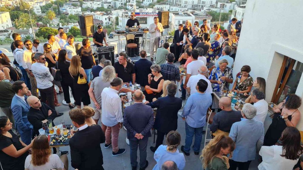 Ünlü besteci Bodrum’da sahne aldı