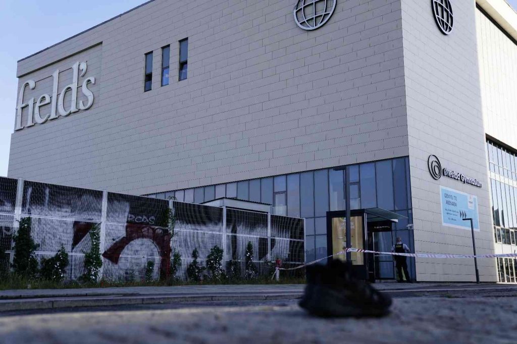 Danimarka’daki AVM saldırısında 3 kişi öldü, 4 ağır yaralı