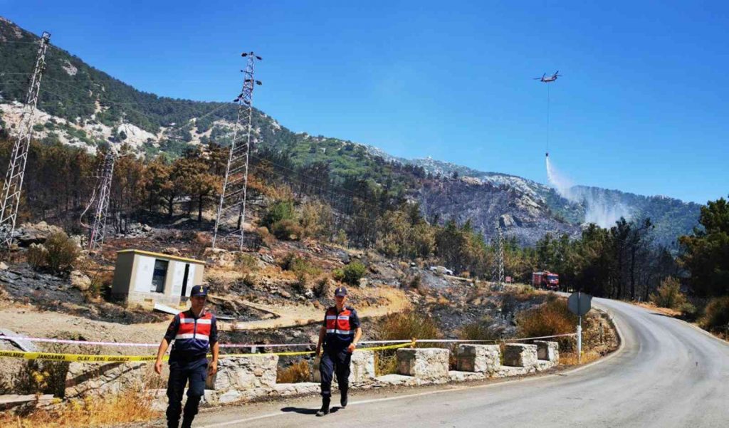 Datça yangınının çıktığı trafoda inceleme