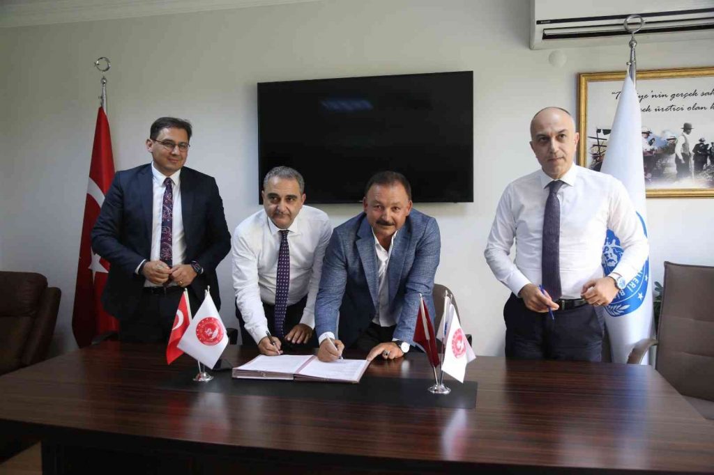 Milas’ta süt birliği üyelerine hayat sigortası
