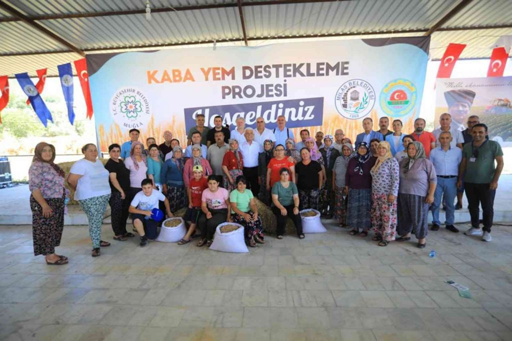 Muğla Büyükşehir’den üreticiye 1 Milyon 300 Bin TL değerinde yem desteği