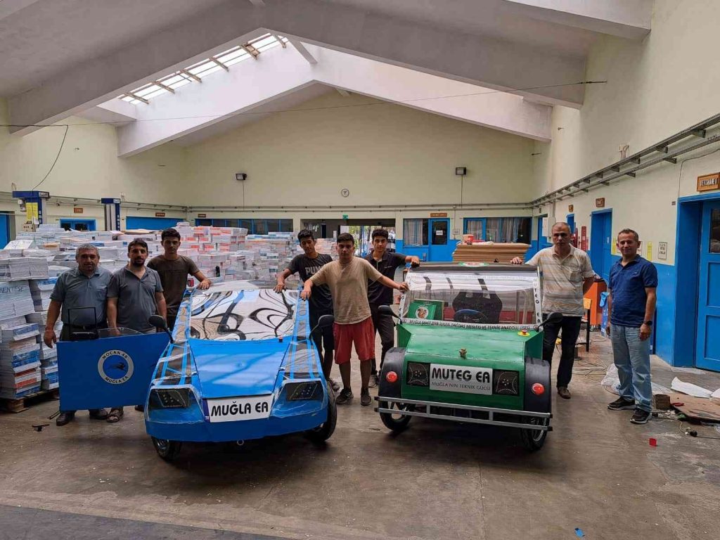 Muğla’daki teknik lise TEKNOFEST’te iki elektrikli araçla yarışacak