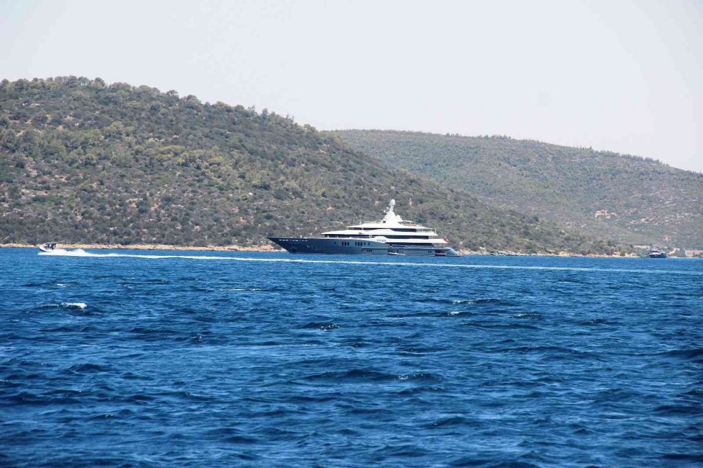 Rus oligark Bodrum’u terk etmiyor