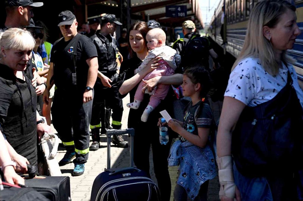 Rus saldırıları nedeniyle 9 milyondan fazla kişi Ukrayna’yı terk etti