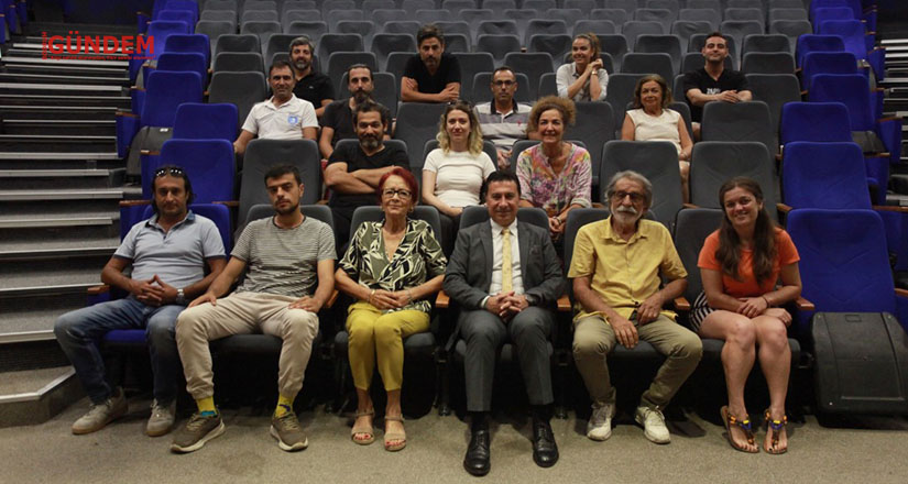 Başkan Aras’tan Şehir Tiyatrosu’na ziyaret