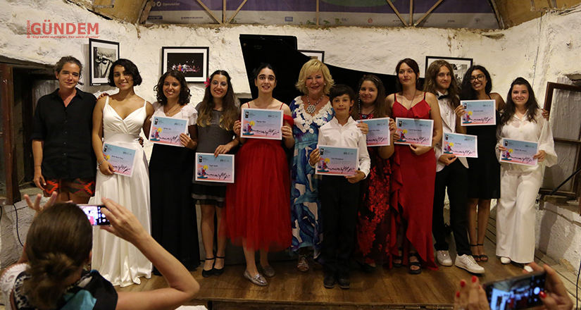 Gümüşlük Festival Akademisi’ne katılan genç piyanistler konser verdi
