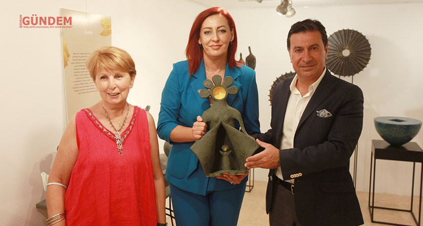 Toprak Ana Sergisi’nden derneklere destek
