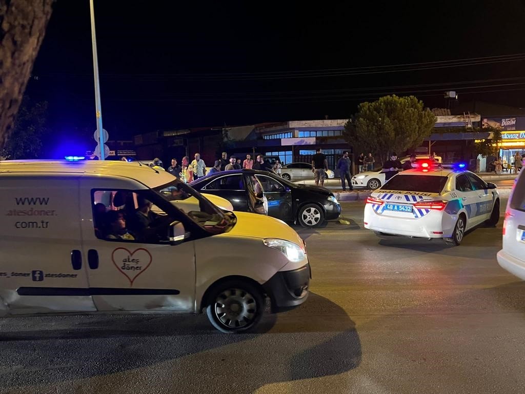 Çalıntı araçla polis ekiplerinden kaçan şahıs yakalandı