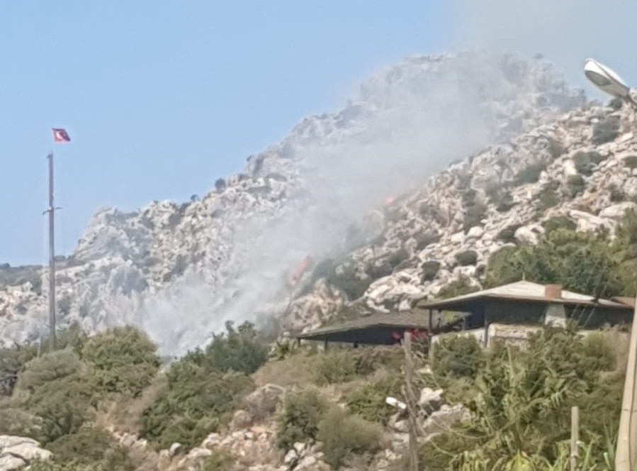 Marmaris’teki makilik yangını kontrol altına alındı