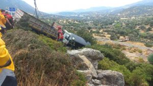 İbrahim Tatlıses, Bodrum’da geçirdiği trafik kazasında araçta sıkıştı