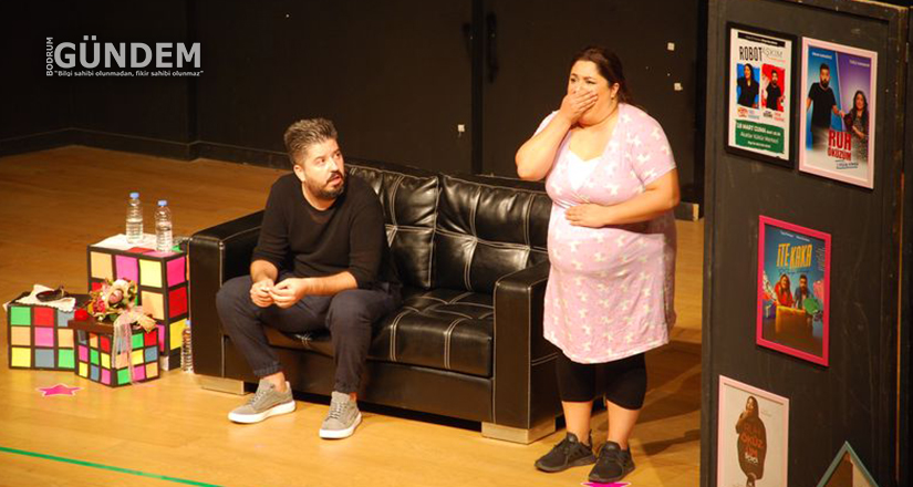 Ünlü komedyenler “İte Kaka” oyunuyla yeniden Bodrum’a geliyor
