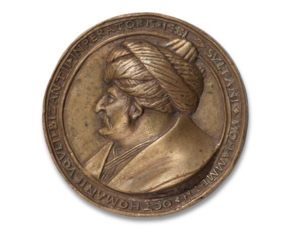 Fatih Sultan Mehmet’in resmedildiği madalyon 38 bin sterline satıldı