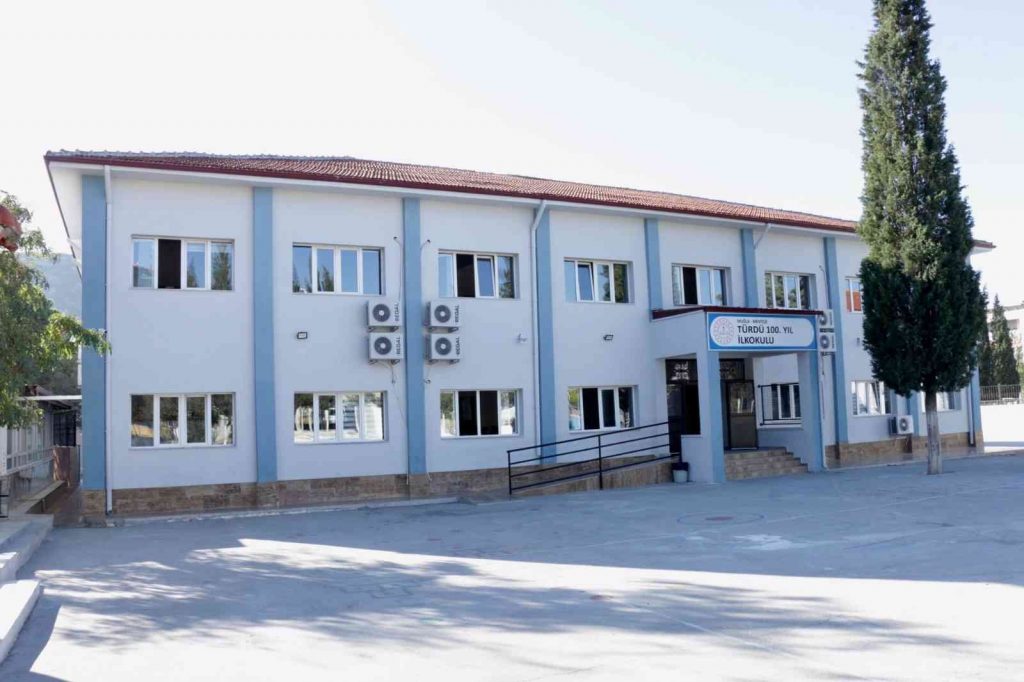 Muğla Türdü 100. Yıl İlkokulu’nda normal eğitime geçildi