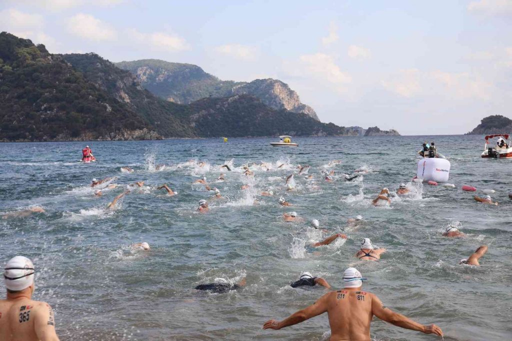 Aquamasters Yüzme Şampiyonası’nın Marmaris etabı tamamlandı