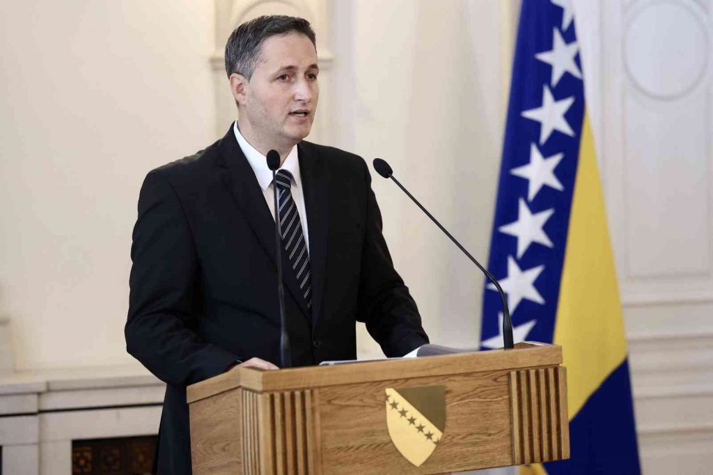 Bosna Hersek’te devletin zirvesinde görev değişimi