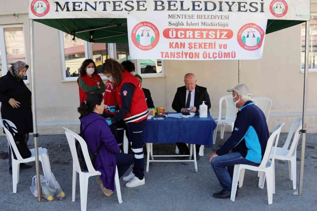 Menteşe Belediyesi’nden ücretsiz şeker ölçümü