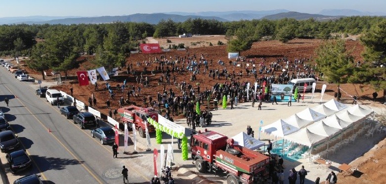 253 bin fidan toprakla buluştu