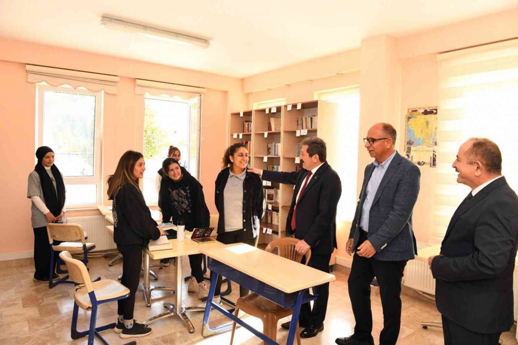 Vali Tavlı, Ermaş Mermer’i ziyaret etti