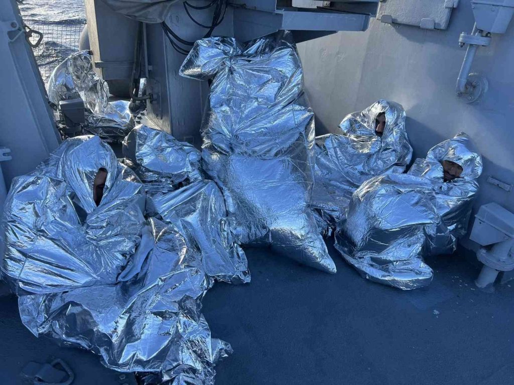 Yunanistan’da göçmen teknesi battı: 9 kişi kurtarıldı, onlarca kişi kayıp