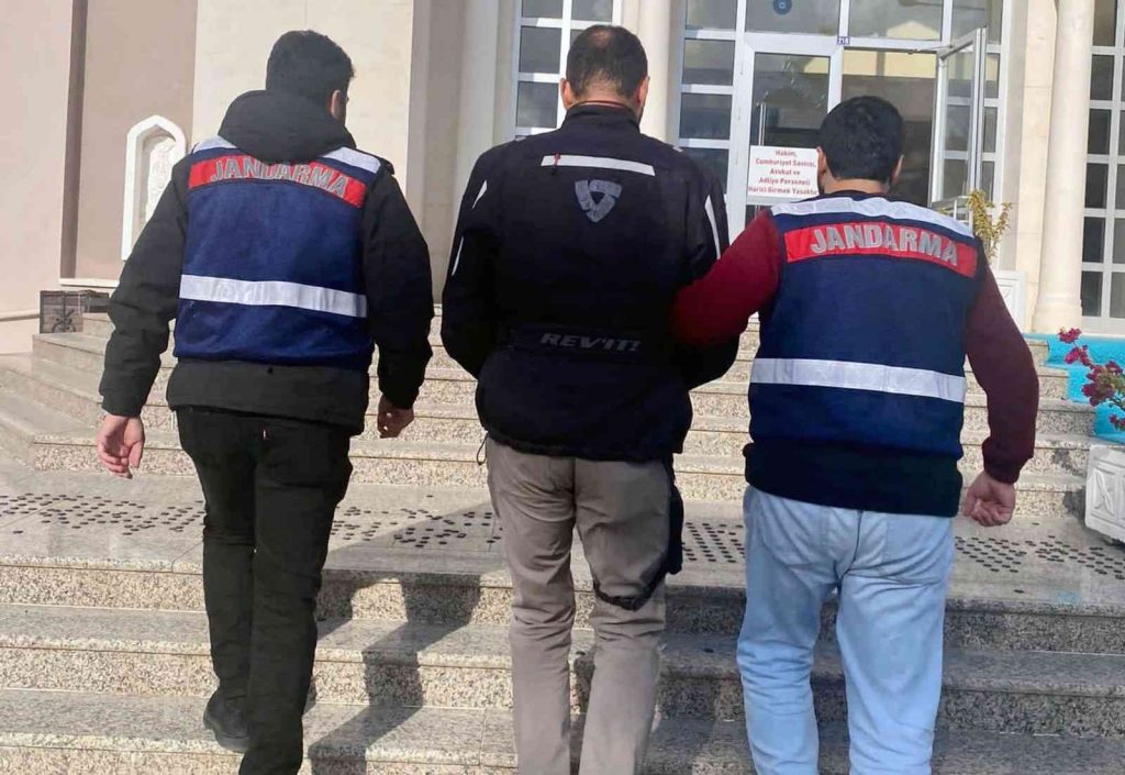 10 yıl kesinleşmiş hapis cezası olan şüpheli yakalandı