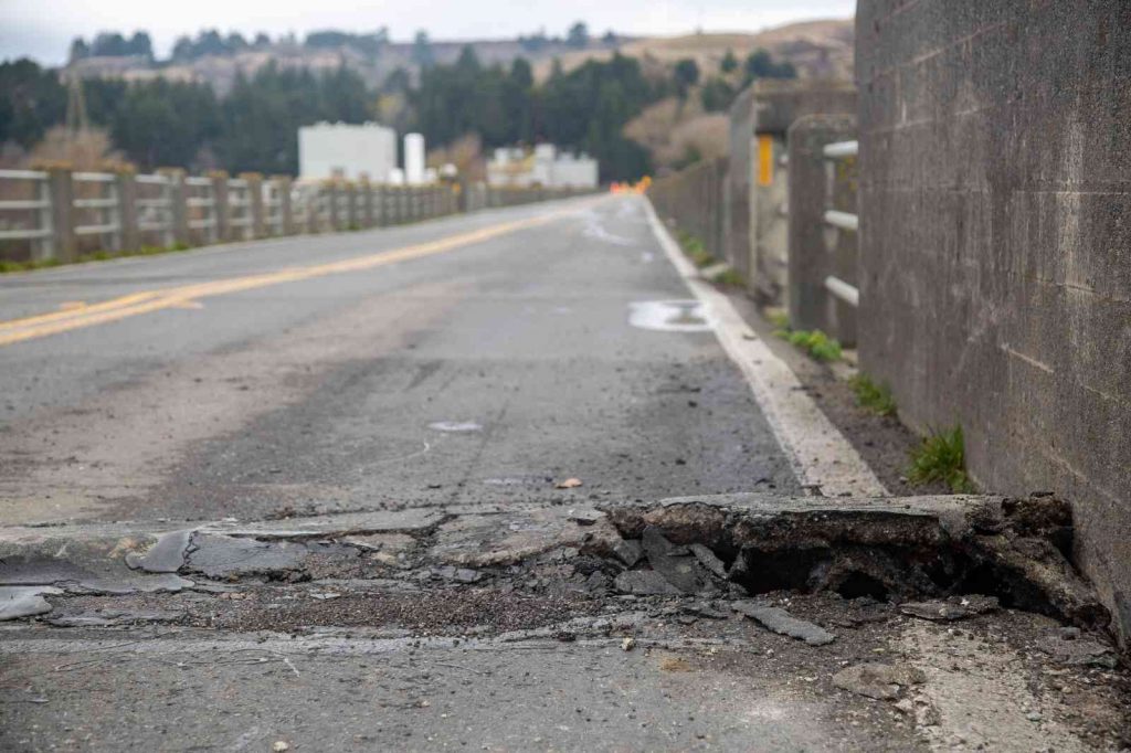 ABD’de 6.4’lük depremin bilançosu netleşiyor: 2 ölü, 12 yaralı