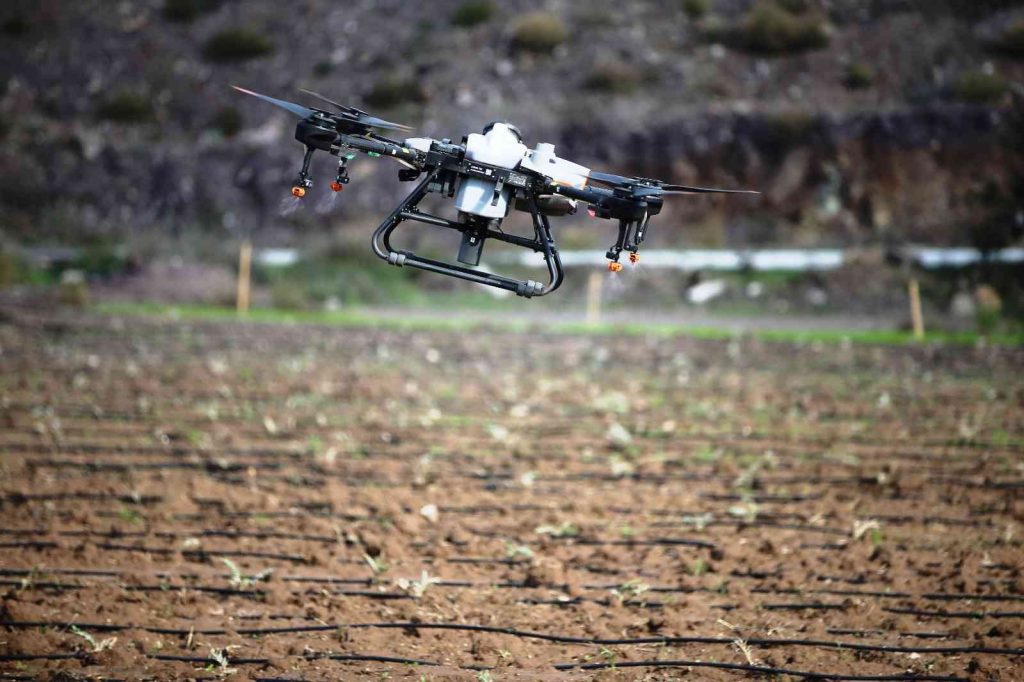 Bodrum’da drone hizmeti çiftçinin yüzünü güldürdü