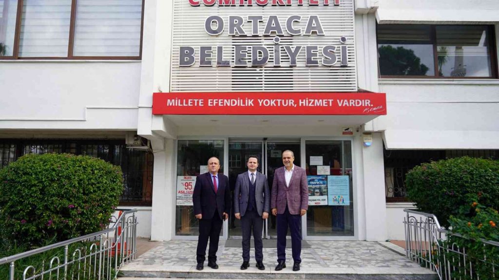 Çay, Uzundemir’i ziyaret etti