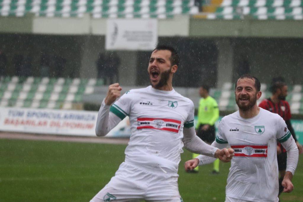 Ermaş Muğlaspor Sarayköyspor’u 5-1’le geçti