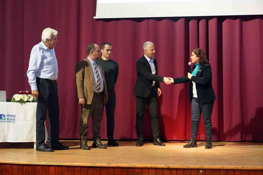 Fethiye’de Çocuk ve Ortopedi paneli yapıldı
